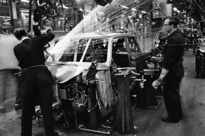Framed Print : General scenes inside the Ford motor factory in Dagenham Framed Print : General scenes inside the Ford motor factory in Dagenham