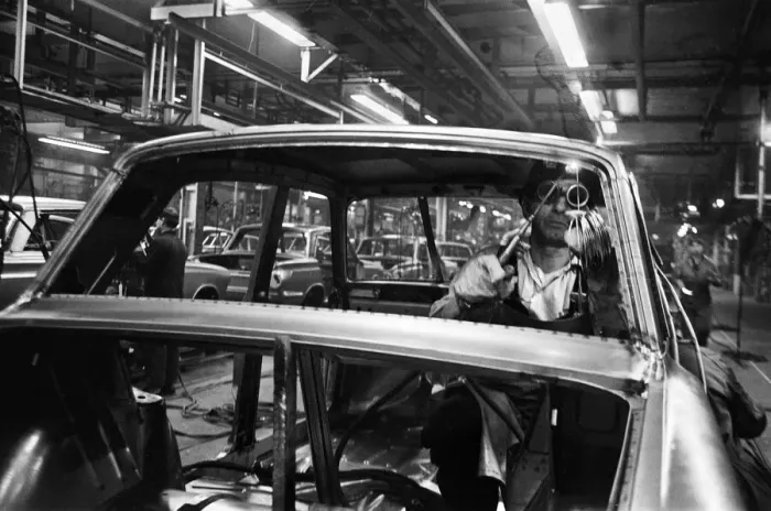Framed Print : General scenes inside the Ford motor factory in Dagenham Framed Print : General scenes inside the Ford motor factory in Dagenham