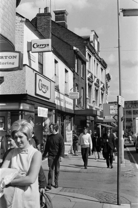 Framed Print : General scenes of Luton, Bedfordshire. 3rd September 1967 Framed Print : General scenes of Luton, Bedfordshire. 3rd September 1967