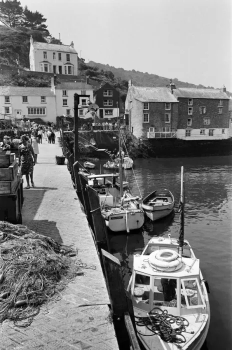 Framed Print : General scenes in Polperro, Cornwall. 13th July 1967 Framed Print : General scenes in Polperro, Cornwall. 13th July 1967