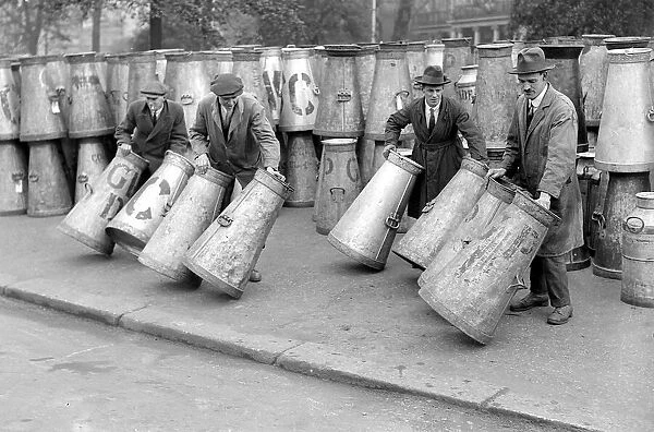 General Strike Scene May 1926 Scene in Hyde park as the temporary milk depot is set