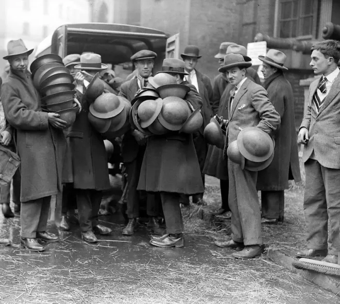 Framed Print : General Strike Scene May 1926 Special Constable receives their helmets Framed Print : General Strike Scene May 1926 Special Constable receives their helmets