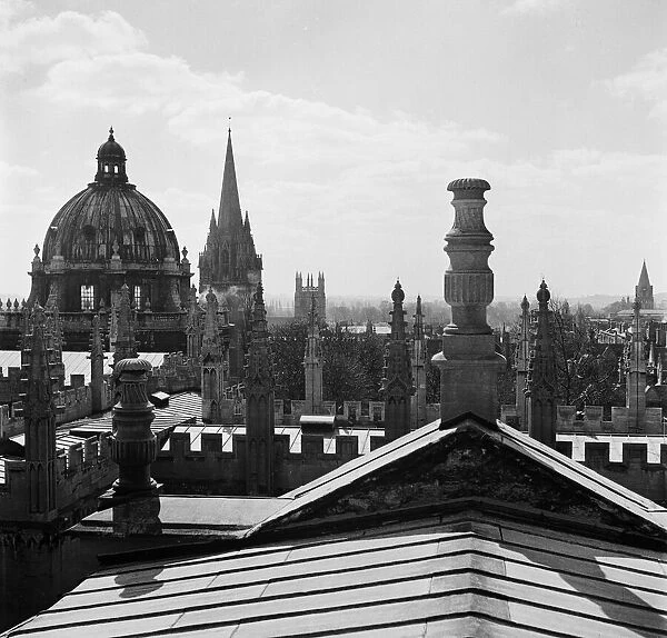 A general view across the rooftops of Oxford. Circa 1950