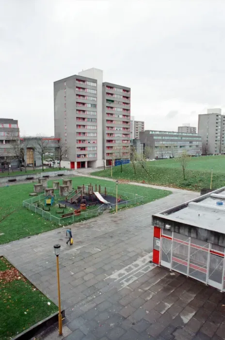 Framed Print : General views of Ferrier housing estate in Kidbrooke, Greenwich, south London Framed Print : General views of Ferrier housing estate in Kidbrooke, Greenwich, south London