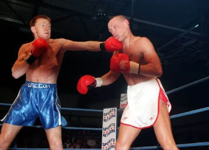 : Geoff McCreesh Boxer LEFT boxing fighting September 1997 in the Welterweight Championship : Geoff McCreesh Boxer LEFT boxing fighting September 1997 in the Welterweight Championship