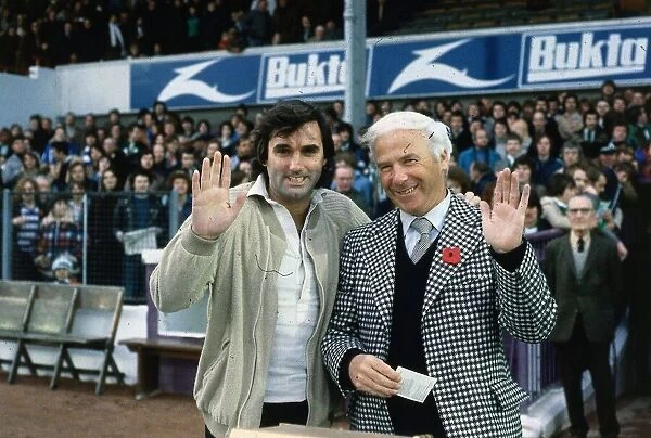 George Best with former Hibernian Famous Five centre forward Lawrie Reilly