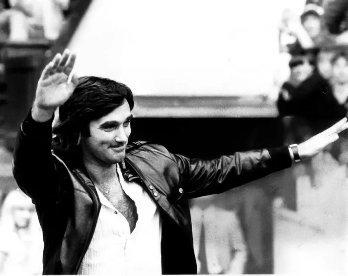 Framed Print : George Best former Manchester United footballer 1982 waves to the crowd at Old Trafford Framed Print : George Best former Manchester United footballer 1982 waves to the crowd at Old Trafford