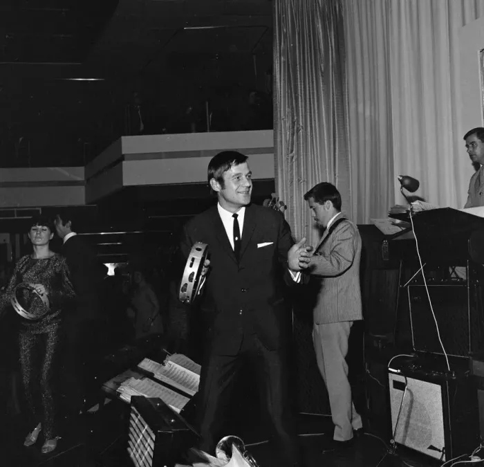 Framed Print : The George Bradley Band, performing at the Top Rank Suite, Reading, Berkshire