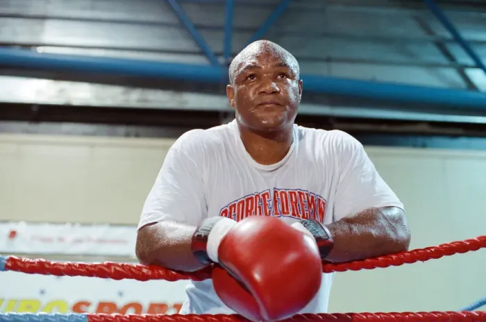 Framed Print : George Foreman pictured during training ahead of his fight with Terry Anderson Framed Print : George Foreman pictured during training ahead of his fight with Terry Anderson