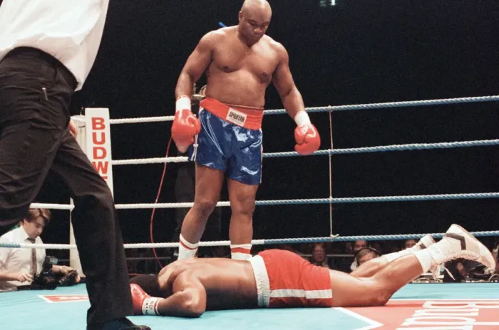 Framed Print : George Foreman vs. Terry Anderson, London Arena, London Framed Print : George Foreman vs. Terry Anderson, London Arena, London