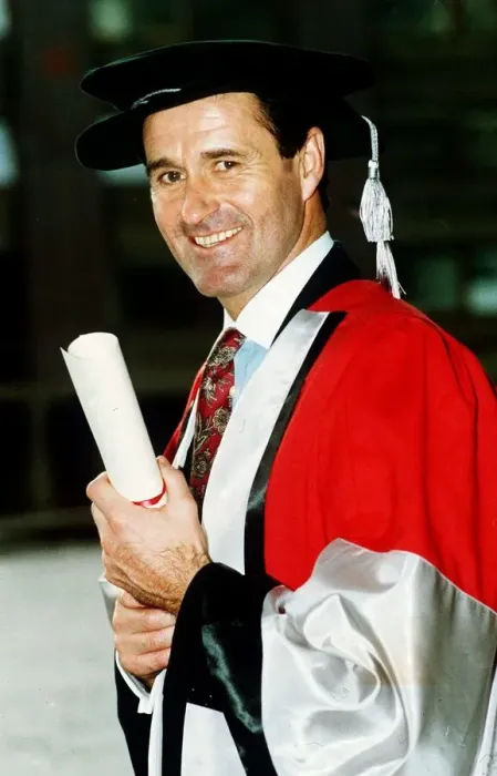 Framed Print : George Graham Arsenal manager recieves hon fellowship from north London poly Framed Print : George Graham Arsenal manager recieves hon fellowship from north London poly