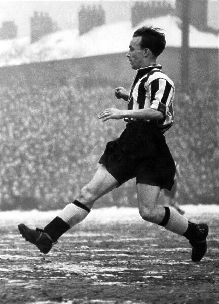 George Hannah. (Newcastle F. C. ). February 1954 Also to arrive from Ulster