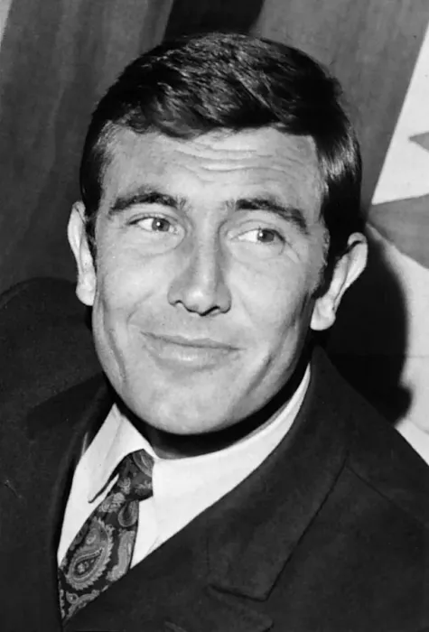 Framed Print : George Lazenby Australian actor 1968 Framed Print : George Lazenby Australian actor 1968