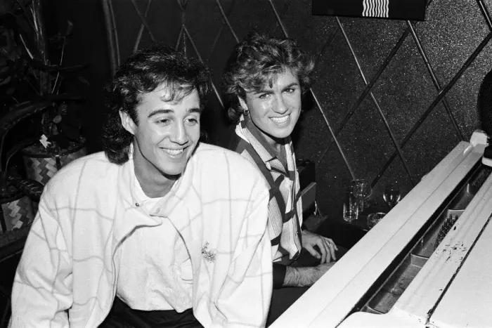 Framed Print : George Michael and Andrew Ridgeley of the pop group Wham! 2nd November 1984 Framed Print : George Michael and Andrew Ridgeley of the pop group Wham! 2nd November 1984