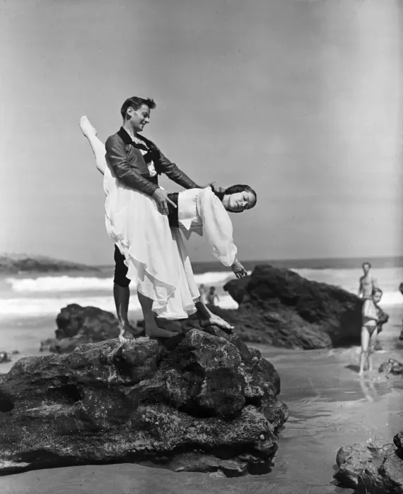 Framed Print : George Skibine and Maria Tallchief, Ballet Dancers performing routine on the beach Framed Print : George Skibine and Maria Tallchief, Ballet Dancers performing routine on the beach