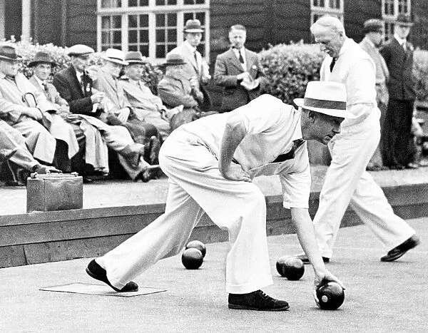 George Wright seen here competing in the Sunday Pictorial Bowls Campionship at Paddington