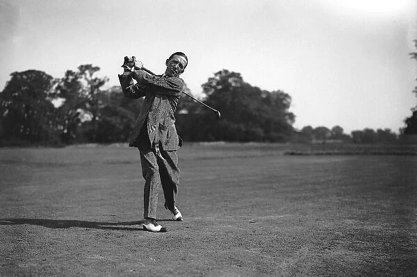 Gerald Du Maurier actor in Stage Golf Competition. The British actor