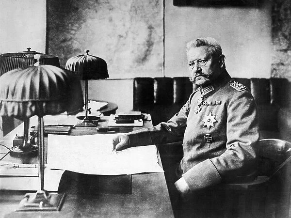 German Field Marshal Paul von Hindenburg (2 October 1847 e 2 August 1934