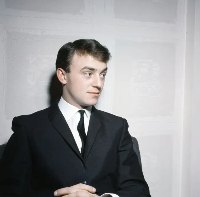 Framed Print : Gerry Marsden, led singer of the Liverpudlian group Gerry and the Pacemakers Framed Print : Gerry Marsden, led singer of the Liverpudlian group Gerry and the Pacemakers