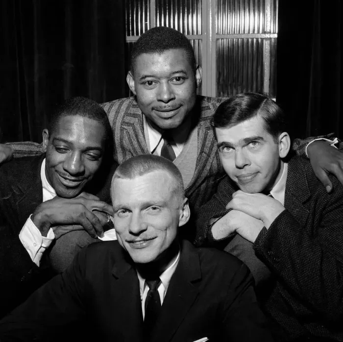 Framed Print : Gerry Mulligan with his group Joe Benjamin (left) Bob Brookmeyer (right