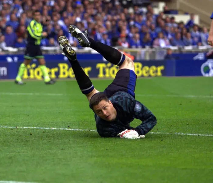 Framed Print : Gillingham keeper Vince Bartram diving for ball May 1999 during