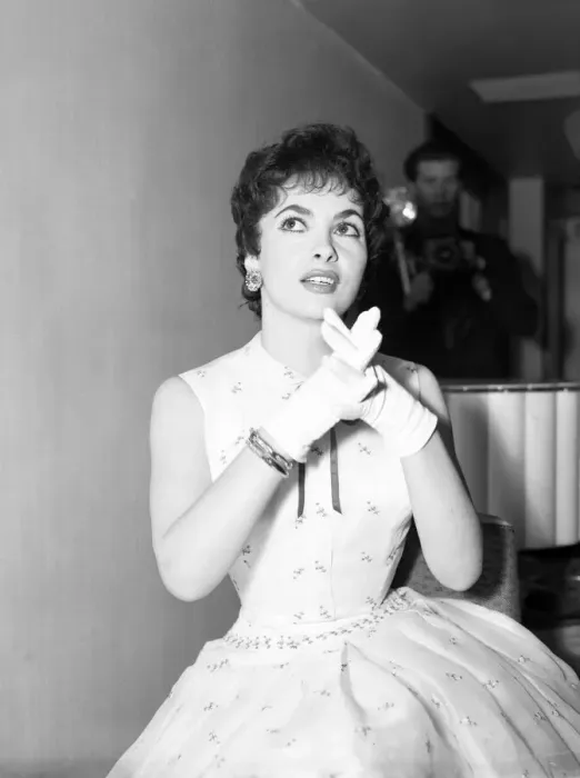 Framed Print : Gina Lollobrigida, Italian actress, attends press reception for new film, Trapeze