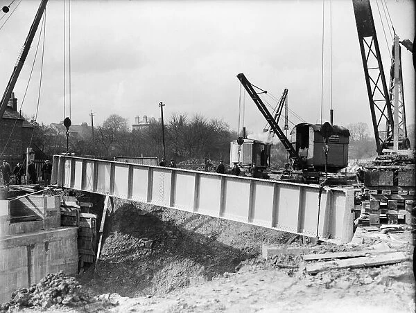 Girder for new bridge, York Road, Uxbridge 1936