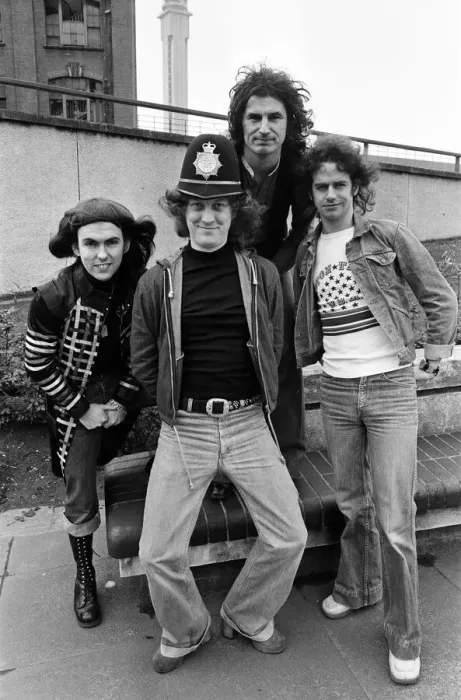 Framed Print : Glam rock group Slade posing for pictures in Birmingham City Centre. 25th March 1977 Framed Print : Glam rock group Slade posing for pictures in Birmingham City Centre. 25th March 1977