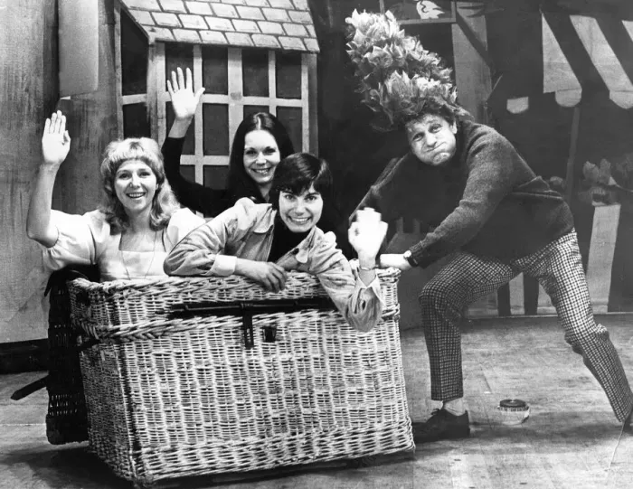 Framed Print : Glamour girls Wendy Bowman, Carol Asti and Cathy Cota with panto dame Clifford Henry who Framed Print : Glamour girls Wendy Bowman, Carol Asti and Cathy Cota with panto dame Clifford Henry who
