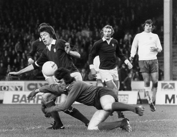 Glasgow Rangers 2 v Dundee 1. Scottish Premier Division match at Ibrox