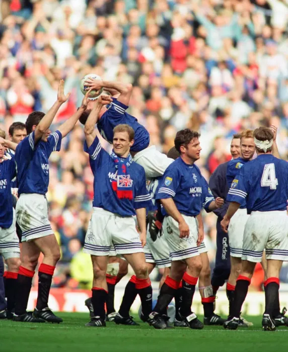 Framed Print : Glasgow Rangers footballer Paul Gascoigne kisses the match ball as he celebrates Rangers
