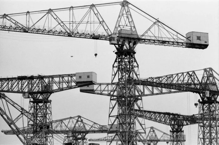 Framed Print : Glasgow, Scotland, 6th March 1971. Face of Britain 1971 Feature Framed Print : Glasgow, Scotland, 6th March 1971. Face of Britain 1971 Feature