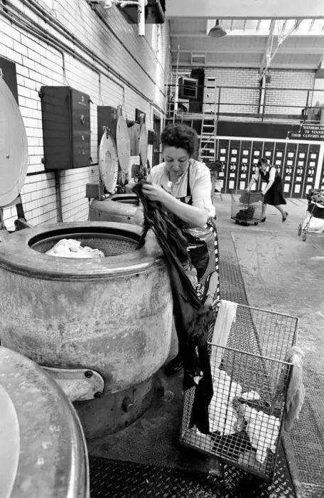 Framed Print : Glasgow Steamies. General scenes of women doing the laundry in a steamies in the Gorbals Framed Print : Glasgow Steamies. General scenes of women doing the laundry in a steamies in the Gorbals