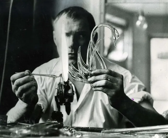 Framed Print : Glass blower at work finishing off a swan August 1955