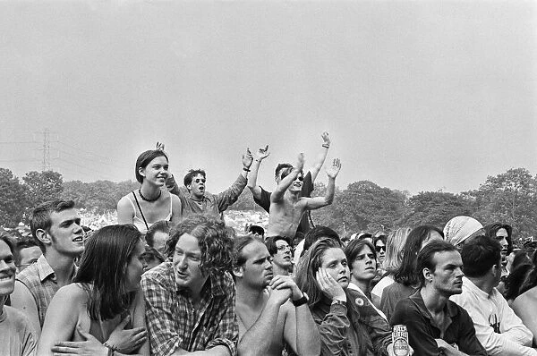 Glastonbury Festival 1994. General scenes. The front few rolls of