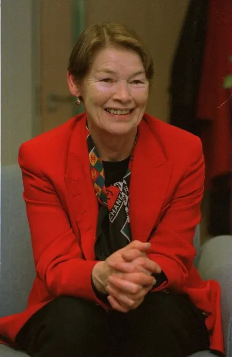 Framed Print : Glenda Jackson Labour MP March 1998 who is Parliamentry Under Secretary