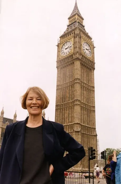 Framed Print : Glenda Jackson MP For Labour Framed Print : Glenda Jackson MP For Labour
