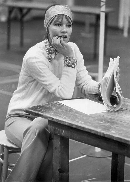 Glenda Jackson reads her lines for her role as Queen Elizabeth I in a BBC TV series