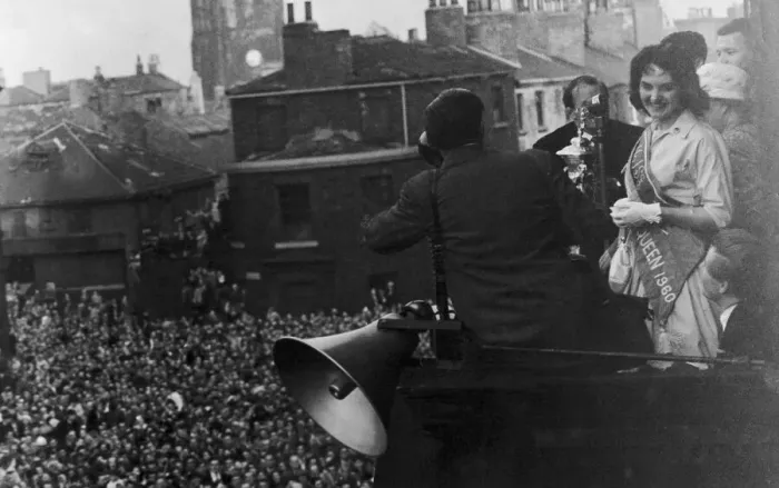 Framed Print : Glenda Severn Rugby League Beauty Queen seen here on the balcony of the town hall with Framed Print : Glenda Severn Rugby League Beauty Queen seen here on the balcony of the town hall with