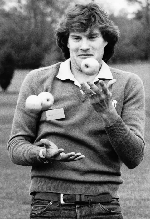 Framed Print : Glenn Hoddle Football Tottenham Hotspurs FC England jugles with apples after hearing he