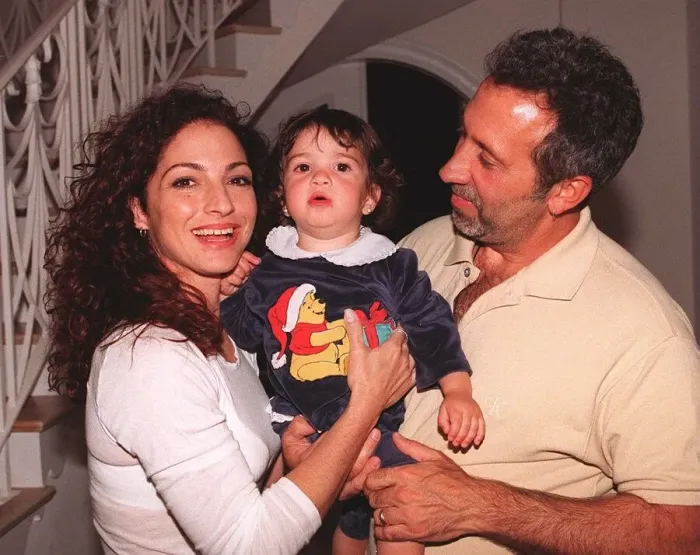 Framed Print : Gloria Estefan with husband Emilio and daughter Emily 14 months at home on Star Framed Print : Gloria Estefan with husband Emilio and daughter Emily 14 months at home on Star