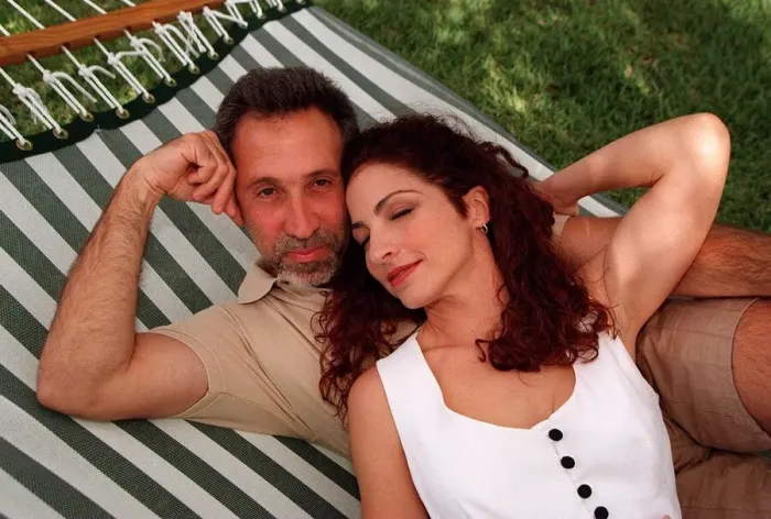 Framed Print : Gloria Estefan with husband Emilio at home on Star Island Florida USA Framed Print : Gloria Estefan with husband Emilio at home on Star Island Florida USA
