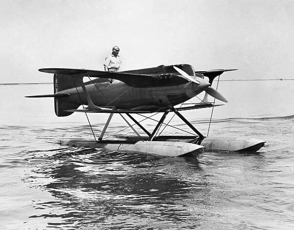A Gloster Napier III landed in the water during the Schneider Cup trophy race circa 1929