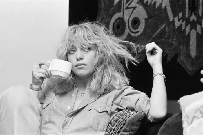 Framed Print : Goldie Hawn, American actress, in the UK to promote new film, Private Benjamin