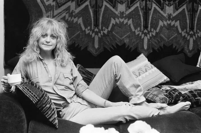 Framed Print : Goldie Hawn, American actress, in the UK to promote new film, Private Benjamin