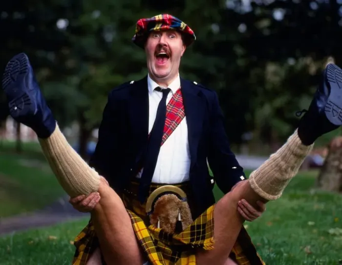 Framed Print : Gorden Kaye wearing kilt and tartan hat September 1986 Framed Print : Gorden Kaye wearing kilt and tartan hat September 1986