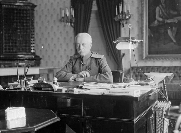 THe Govenor General of Galicia Georgy Aleksandrovich Bobrynski seen here in at his desk