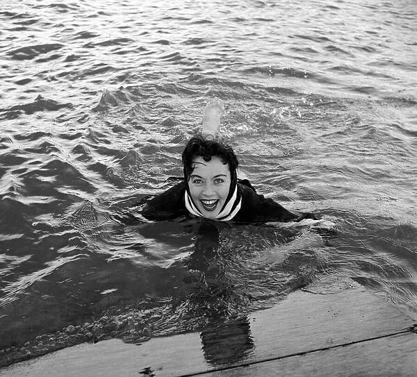 Grace O Connor, soprano, cabaret and TV singer is mad keen on water-skiing