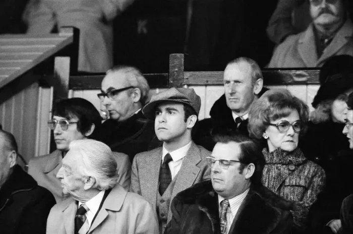 Framed Print : Graham Taylor and Elton John watching the Watford v Colchester football match