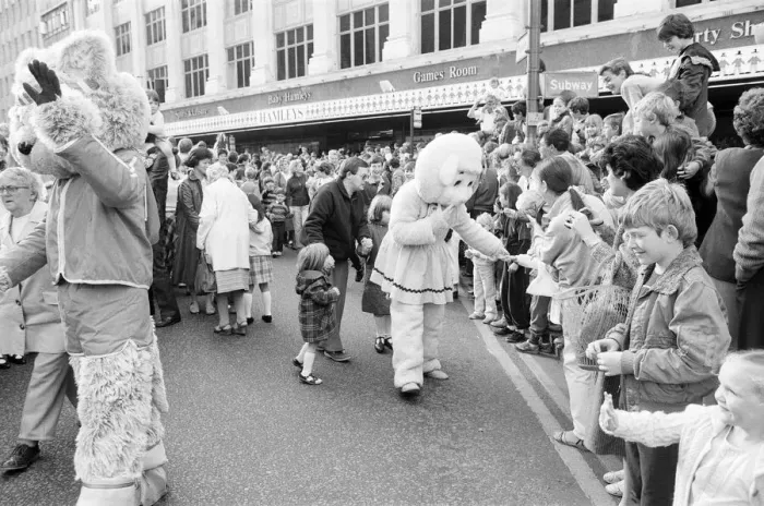 Framed Print : Grand Opening, Hamleys Toy Shop, Bull Street, Birmingham, 12th October 1985 Framed Print : Grand Opening, Hamleys Toy Shop, Bull Street, Birmingham, 12th October 1985